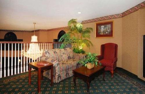 Tarboro Hotel | Quality Inn & Suites Tarboro - Kingsboro