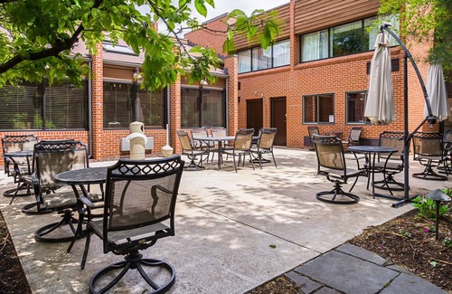 Altoona Hotel | Quality Inn & Suites