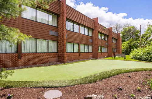 Altoona Hotel | Quality Inn & Suites