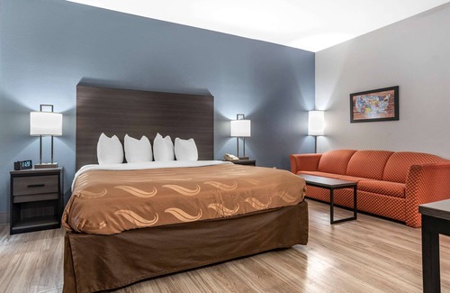 Demopolis Hotel | Quality Inn & Suites