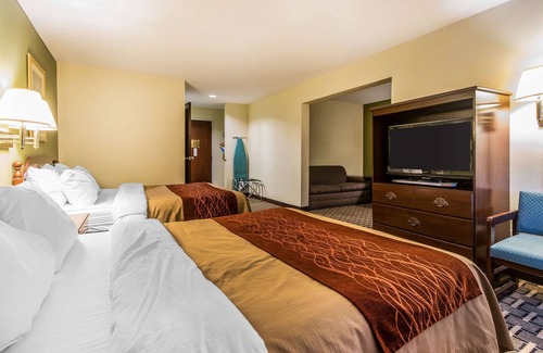 Haubstadt Hotel | Quality Inn & Suites