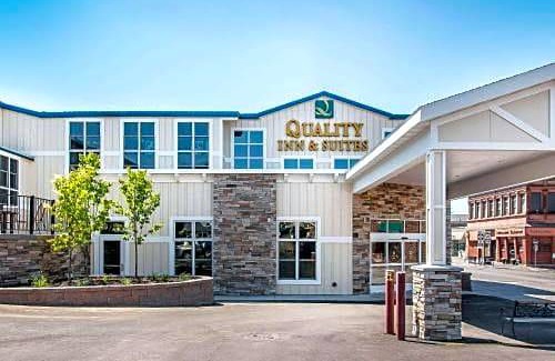 Houghton Hotel | Quality Inn & Suites Houghton