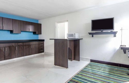 Jasper Hotel | Quality Inn & Suites