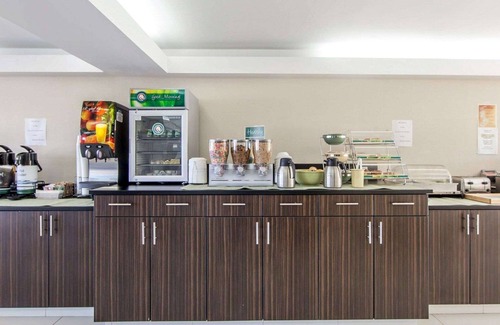 Jasper Hotel | Quality Inn & Suites