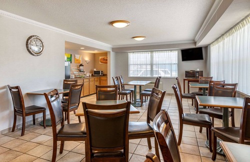 Manistique Hotel | Quality Inn & Suites