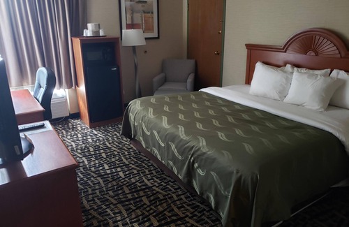 Mansfield Hotel | Quality Inn & Suites