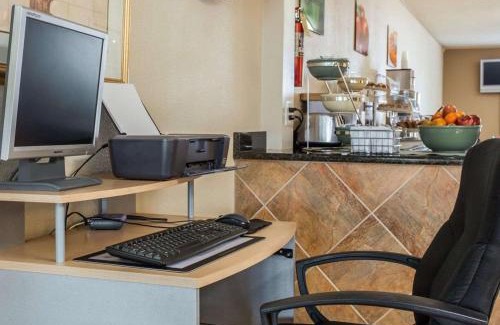 Monroe Hotel | Quality Inn & Suites