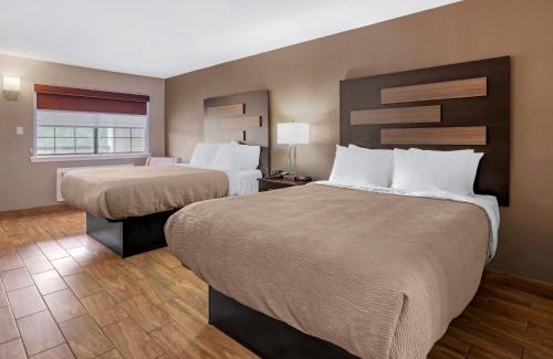 New Boston Hotel | Quality Inn & Suites