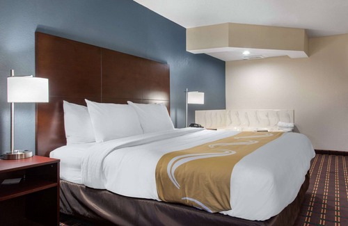 New Prague Hotel | Quality Inn & Suites