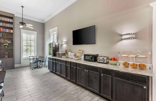 Santee Hotel | Quality Inn & Suites