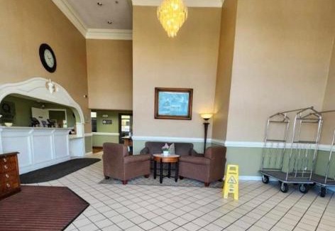 Somerset Hotel | Quality Inn & Suites