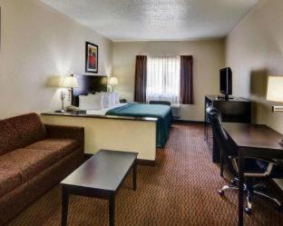 Wichita Falls Hotel | Quality Inn & Suites Wichita Falls I-44