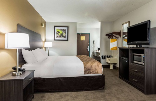Clare Hotel | Quality Inn
