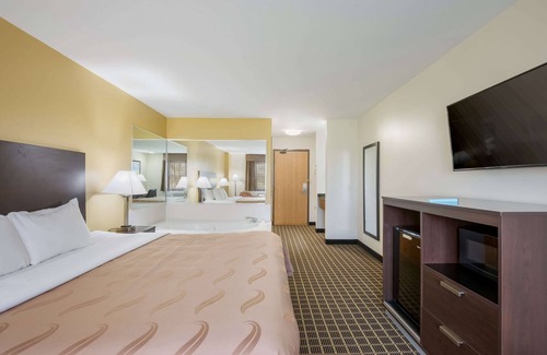 Newville Hotel | Quality Inn