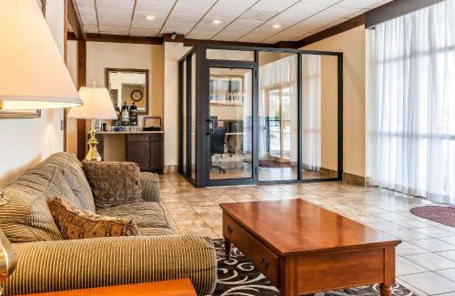 Gallipolis Ferry Hotel | Quality Inn