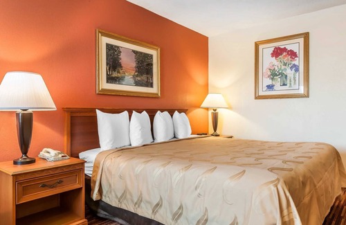 Gallipolis Ferry Hotel | Quality Inn