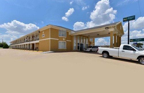 Gonzales Hotel | Quality Inn