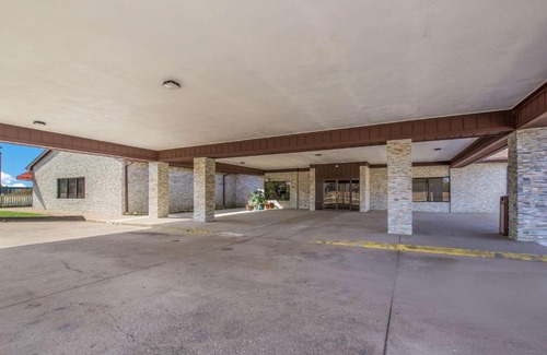 Grayville Hotel | Quality Inn