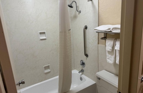Harriman Hotel | Quality Inn