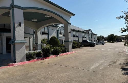 Hillsboro Hotel | Quality Inn