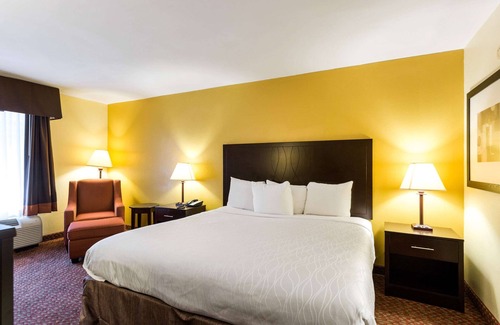 Indianola Hotel | Quality Inn