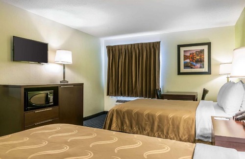 Jackson Hotel | Quality Inn
