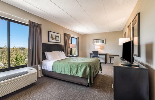 Portsmouth Hotel | Quality Inn