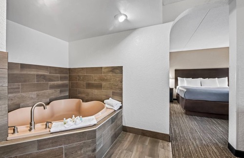 Savage Hotel | Quality Inn