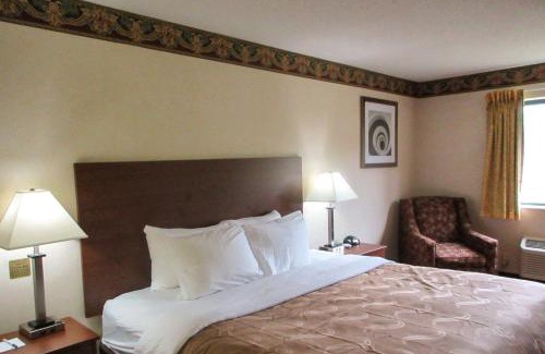 Shorewood-Tower Hills-Harbert Hotel | Quality Inn