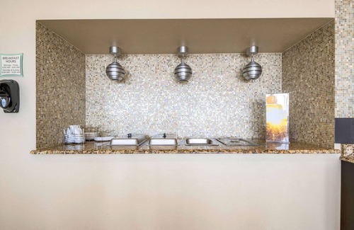 Sweetwater Hotel | Quality Inn