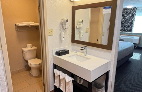 West Des Moines Hotel | Quality Inn