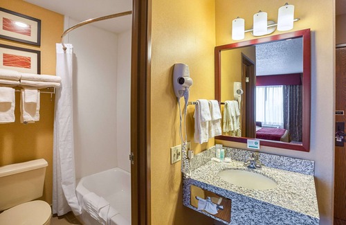 York Hotel | Quality Inn