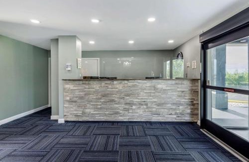 Verona Hotel | Quality Inn Verona - Staunton North