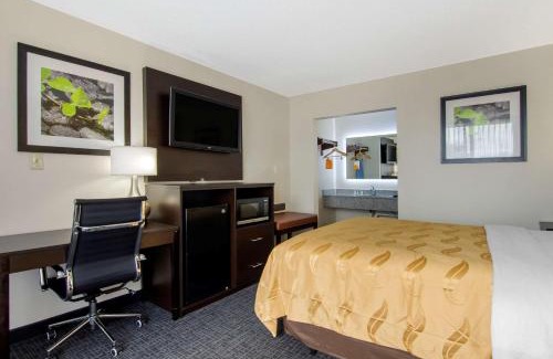 Verona Hotel | Quality Inn Verona - Staunton North