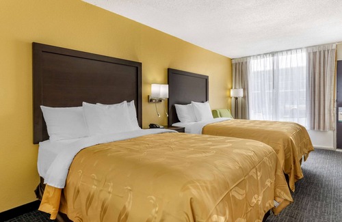 Verona Hotel | Quality Inn Verona - Staunton North