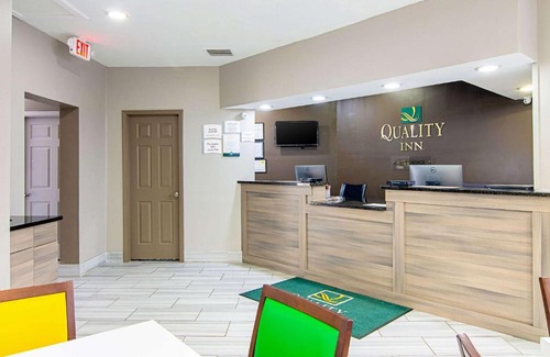 Villa Rica Hotel | Quality Inn Villa Rica