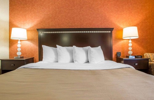 Vineland Hotel | Quality Inn Vineland