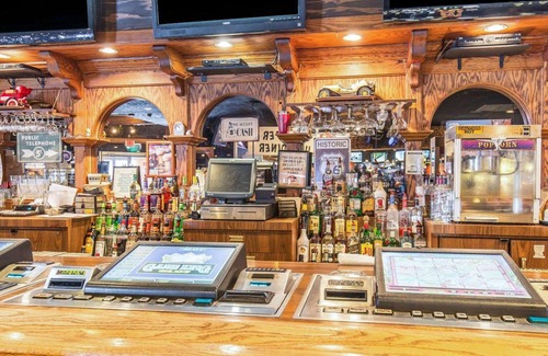 Winnemucca Hotel | Quality Inn Winnemucca- Model T Casino