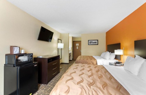 Wooster Hotel | Quality Inn Wooster