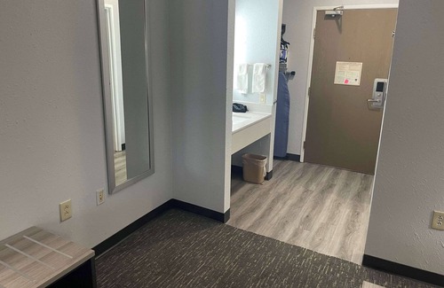 Abilene Hotel | Quality Suites Abilene Mall Area
