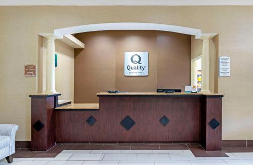 La Grange Hotel | Quality Suites La Grange