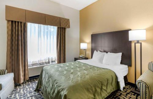 La Grange Hotel | Quality Suites La Grange