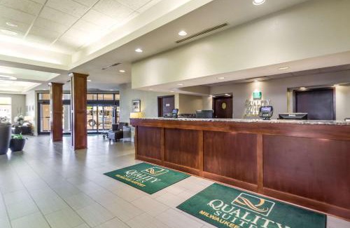 Milwaukee Hotel | Quality Suites Milwaukee Airport