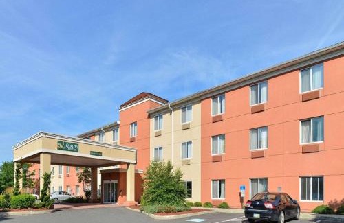Stratford Hotel | Quality Suites Stratford