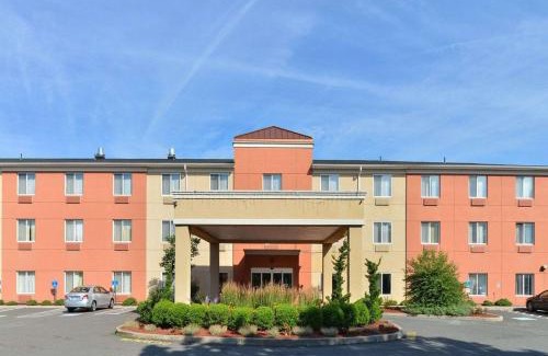 Stratford Hotel | Quality Suites Stratford
