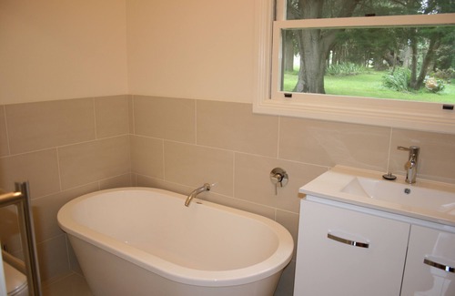 Woolsthorpe Hotel | Quamby Homestead