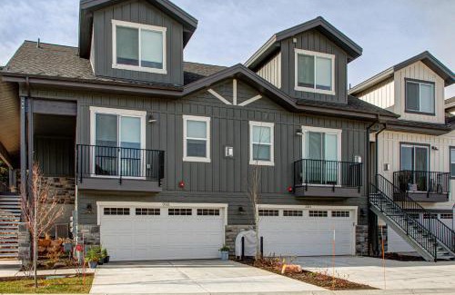Pinebrook House | Quarry Springs Retreat