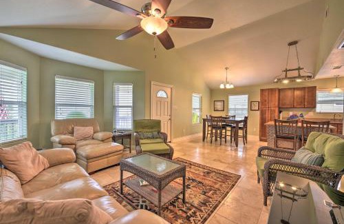 Isla Del Sol House | quarter Mi to Beach Canal-View Home in Galveston!
