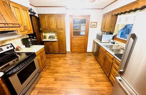 Kyle House | Quarter Shot Trailhouse