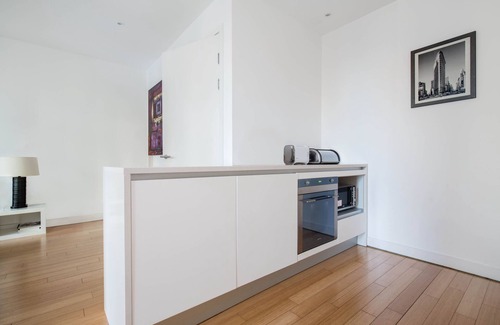 Laurieston Apartment | Quartermile Central Apartment with allocated parking space 🚗; prime location
